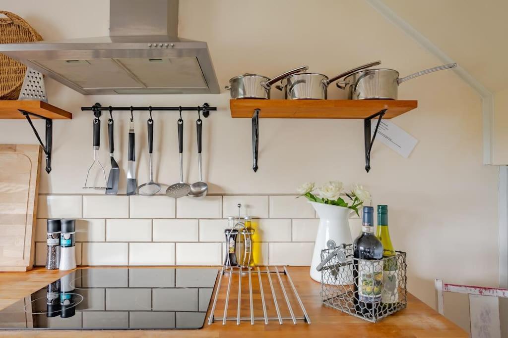 Rhos Y Bel Cottage Angelsey Llangadwaladr  Екстер'єр фото